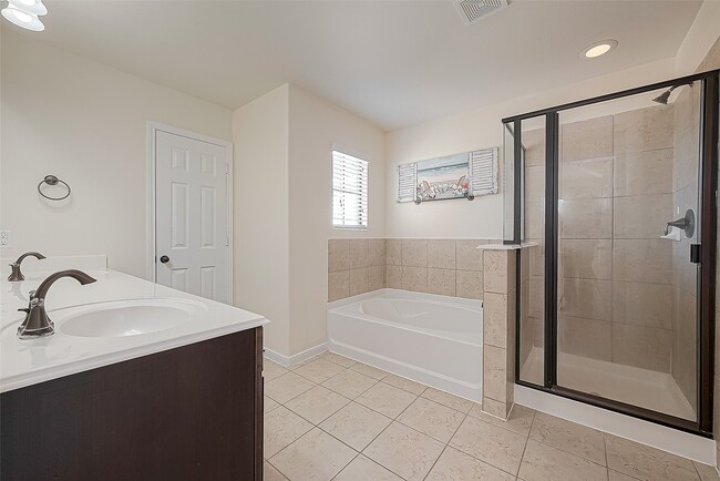 Building Photo - 6706 Honey Harvest Ln