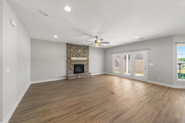 Building Photo - 1537 Old Andes Rd