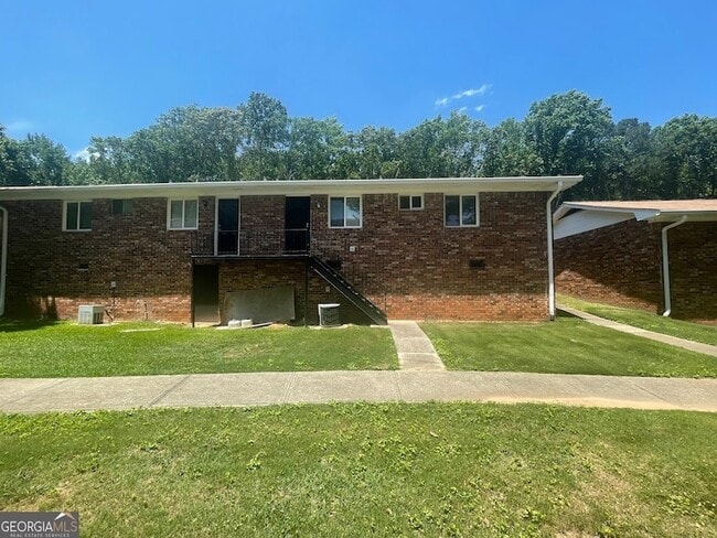 Building Photo - 140 Mt Zion Rd SE
