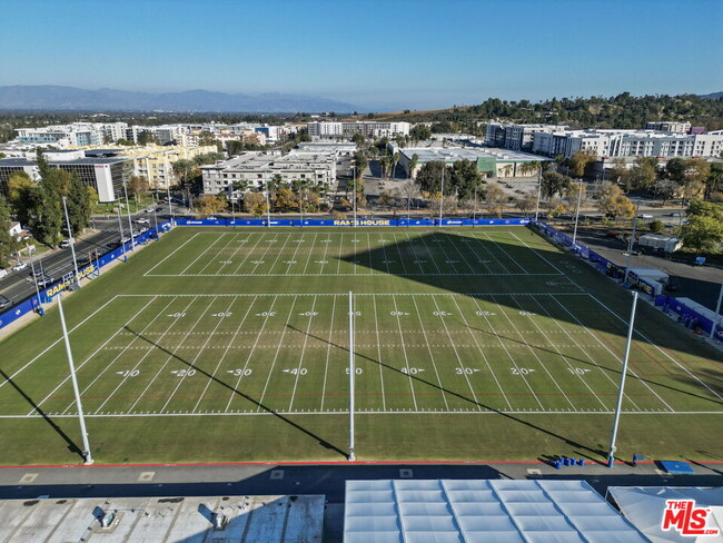 Building Photo - 8371 Northgate Ave