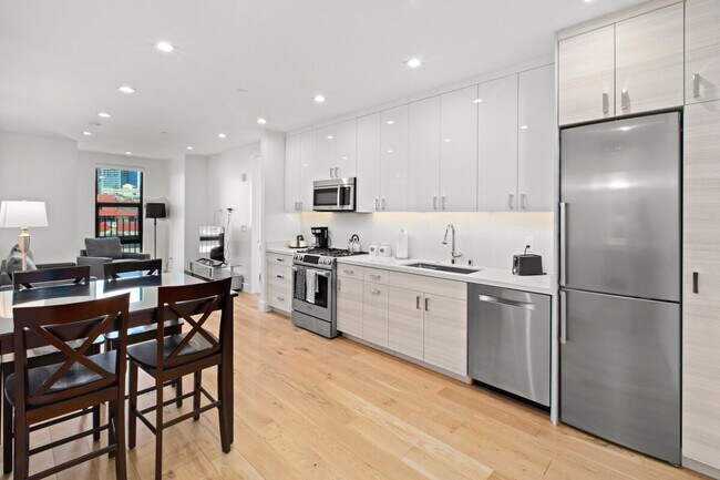 Building Photo - 761 Minna St