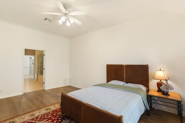 Building Photo - 4 Bedroom/3.5 Bath Rogers Ranch Subdivision