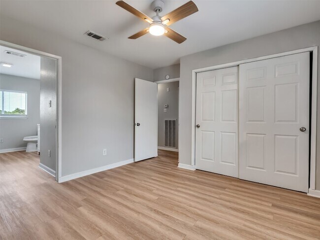 Building Photo - 4003 Swinden Dr