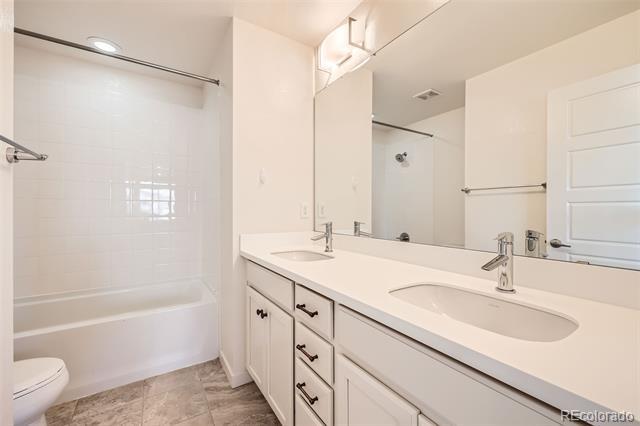 Building Photo - 14000 Touchstone Point