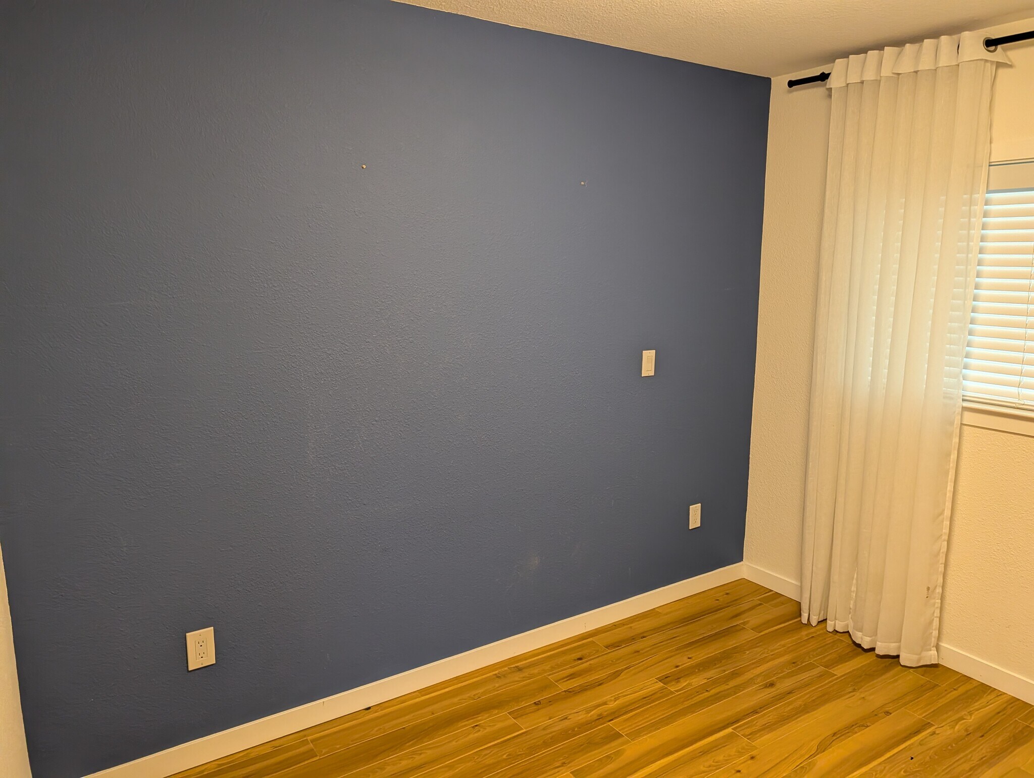 Building Photo - 487 Tuscarora Dr