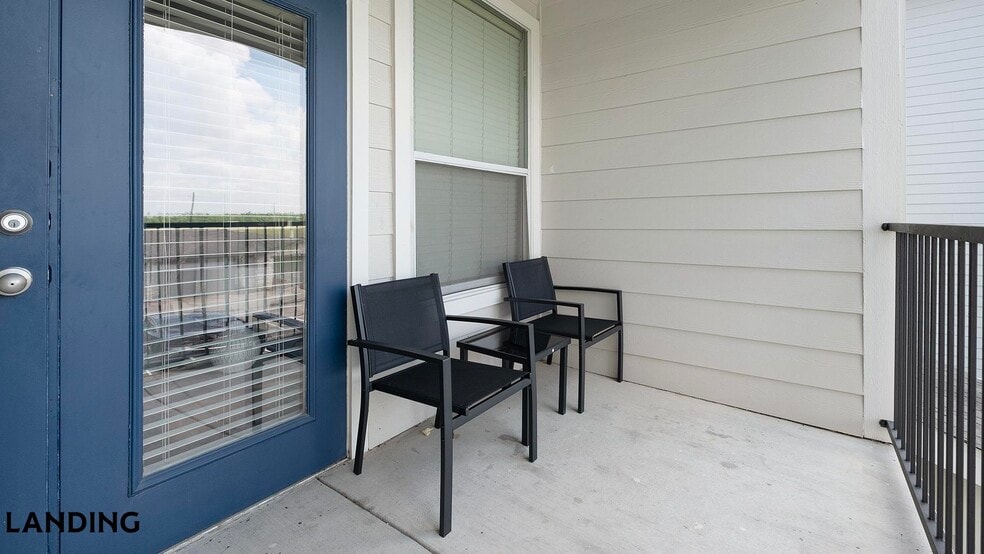 Building Photo - 15330 Liberty River Dr