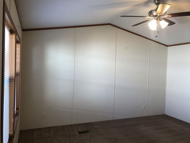 Building Photo - 1801 W 92nd Ave