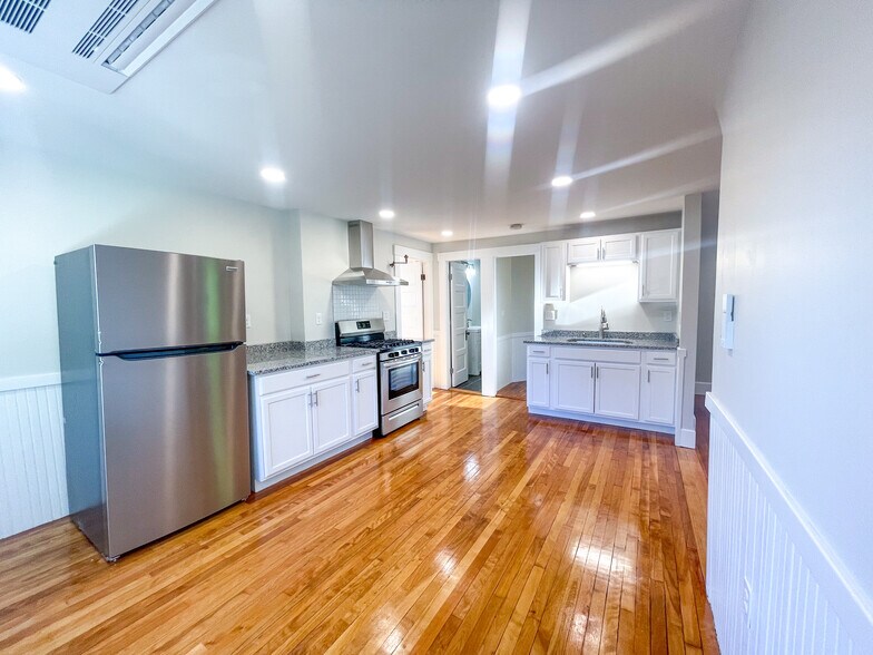 Kitchen - 14 Schley St