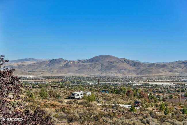 Building Photo - 1520 Taos Ln