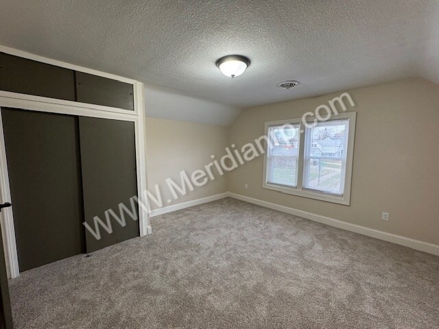 Building Photo - 739 W 4th St