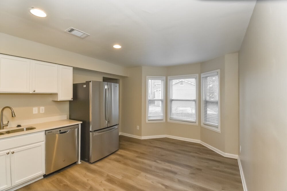 Building Photo - 5380 Forest Downs Cir