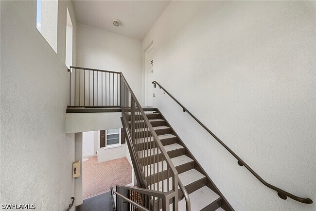 Building Photo - 970 Peggy Cir