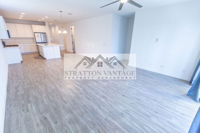 Building Photo - 13413 W Tether Trail