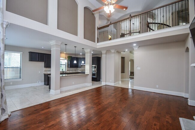 Building Photo - 6034 Gracys Landing Ln