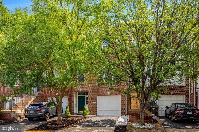 Building Photo - 2505 James Madison Cir