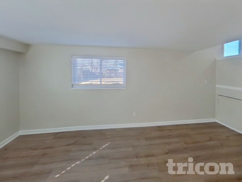 Building Photo - 1228 N Chelton Rd