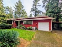 Building Photo - Corner Lot Triplex Unit in Gig Harbor, Ava...