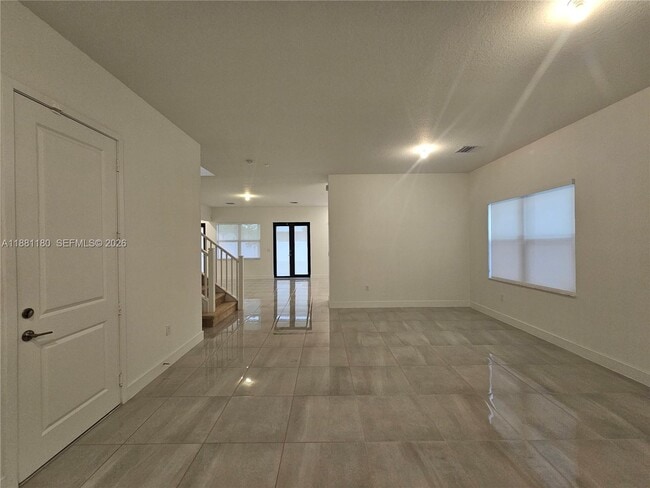 Building Photo - 4578 SW 174th Ave