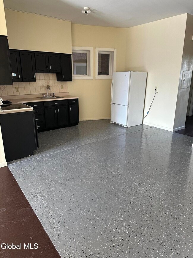 Building Photo - 251 Central Ave