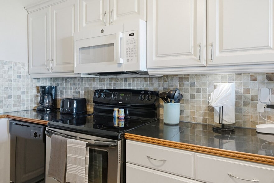 Building Photo - 938 S Kihei Rd