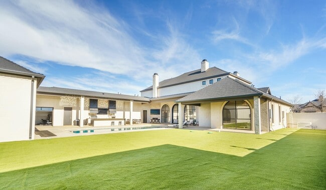 Building Photo - 4011 140th St