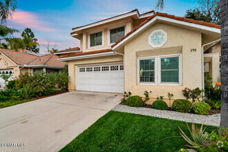 Building Photo - 298 St Thomas Dr