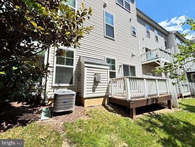 Building Photo - 1599 Renate Dr