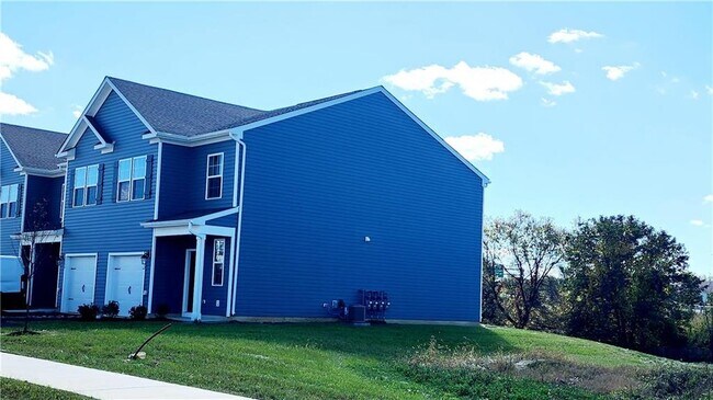 Building Photo - 1132 Martin Rd