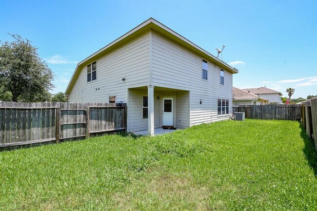 Building Photo - 10502 Scenic Cove Ct