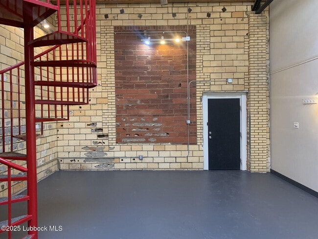 Building Photo - 1401 Avenue J