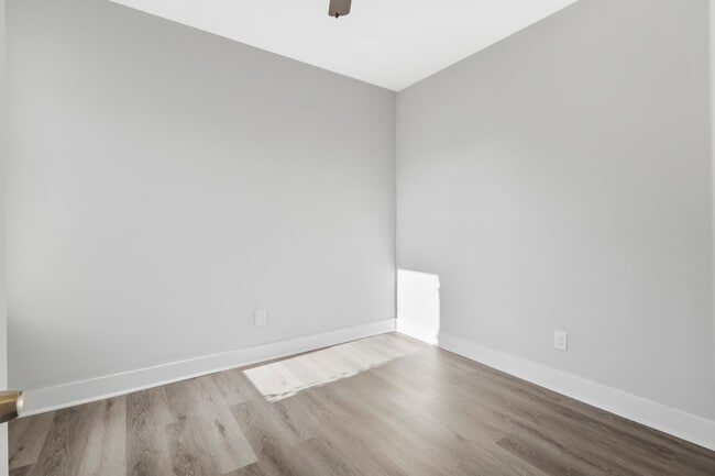 Building Photo - 2418 N 16th St