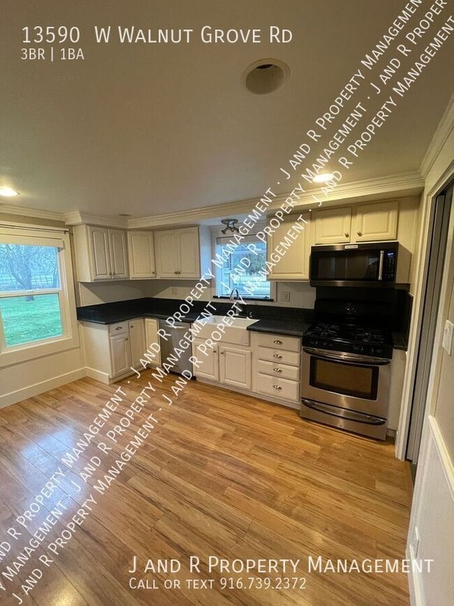 Building Photo - 13590 W Walnut Grove Rd