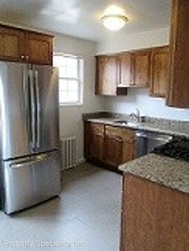 Building Photo - 1427 N Nash St