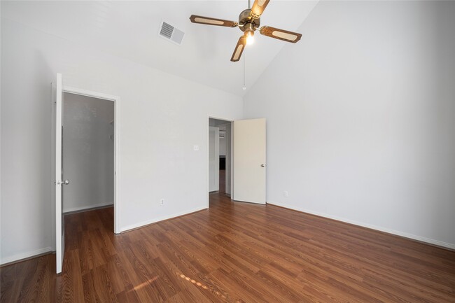 Building Photo - 4144 Greystone Way