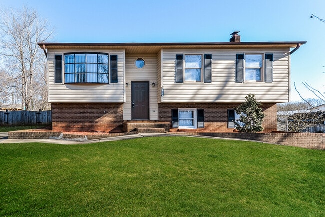 Building Photo - 7309 Oak Park Ct