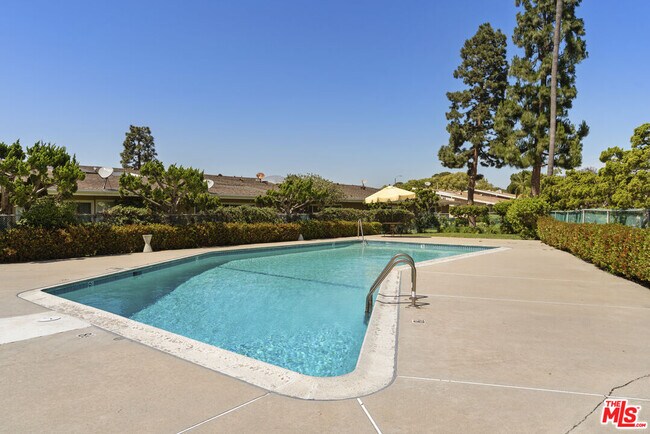 Building Photo - 3500 W Manchester Blvd