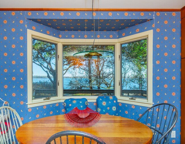 Building Photo - 11 Ingall's Rd