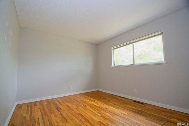 Building Photo - 3310 Probasco Way