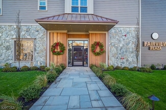 Building Photo - 106 Montgomery St