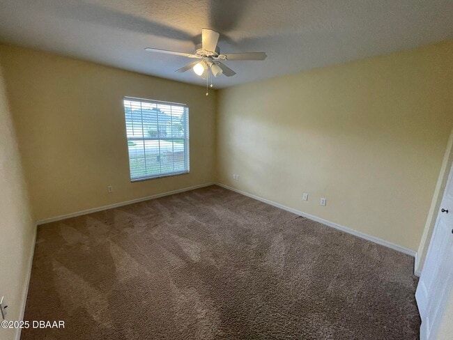 Building Photo - 232 Fountain Lake Blvd