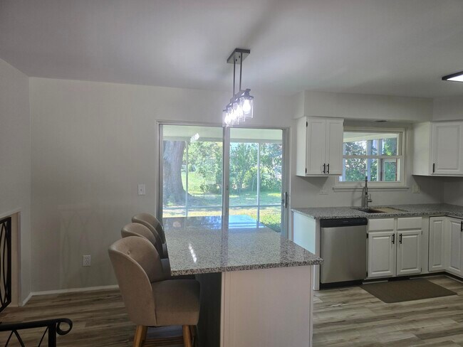 Building Photo - 15353 Huff