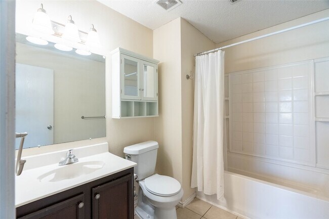 Building Photo - 1316 Scenic Hills Dr