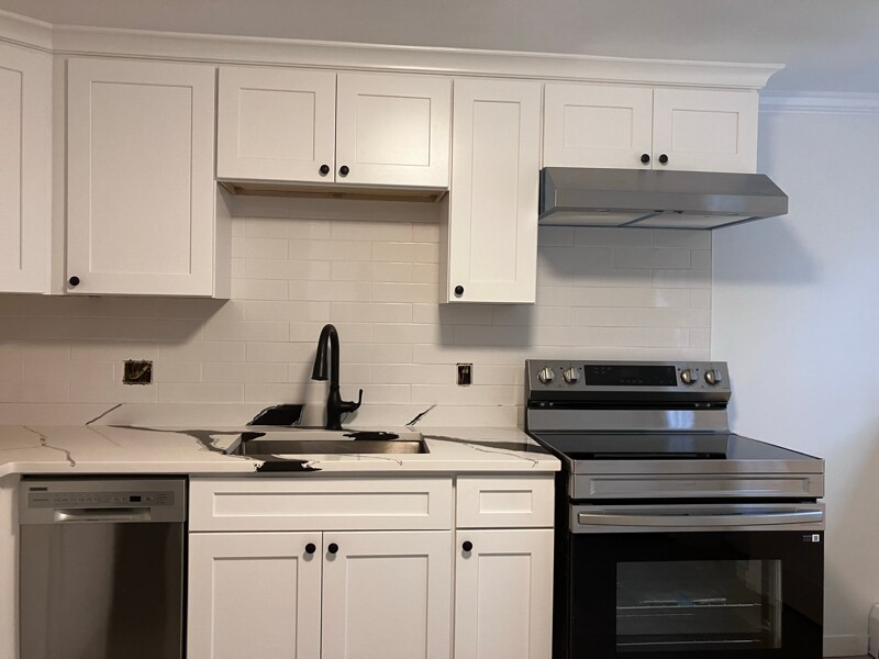 Building Photo - 495 Lafayette Rd