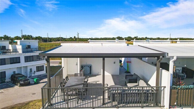 Building Photo - 14595 SW 261st Terrace