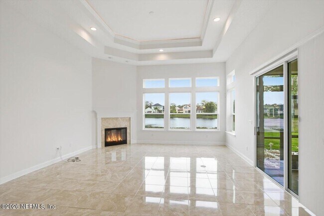 Building Photo - 743 E Dorchester Dr