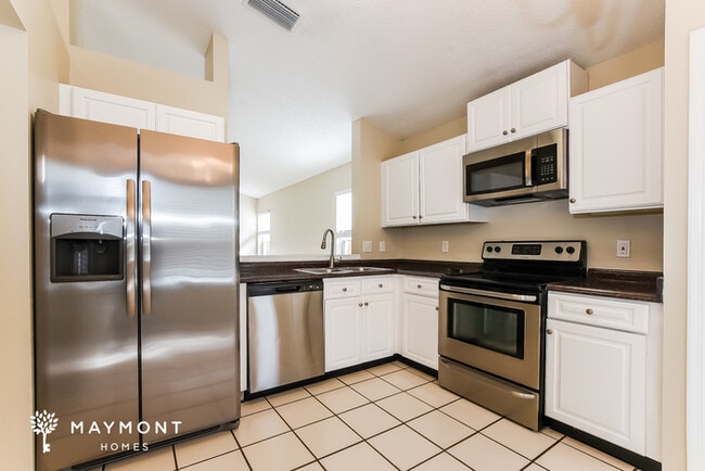 Building Photo - 1121 Shoshanna Dr