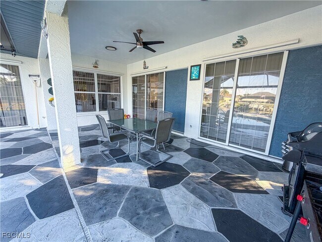 Building Photo - 2549 SW 38th St