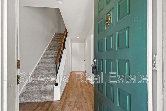 Building Photo - 1714 Parkside Dr