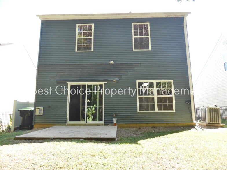Building Photo - 133 Ledgewood Way
