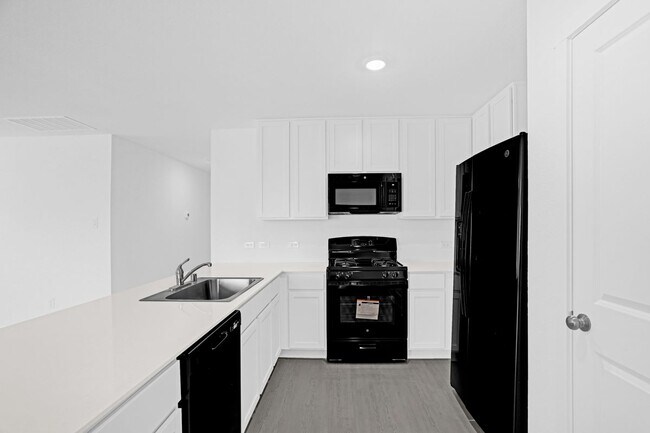 Building Photo - 803 Ginkgo Wy